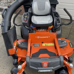 Husqavarna Zero turn 54” Deck With Brand New Bagger 