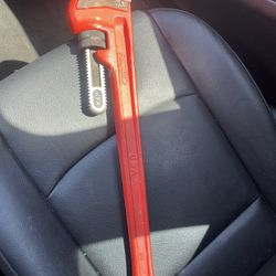 Ridged Pipe Wrench 