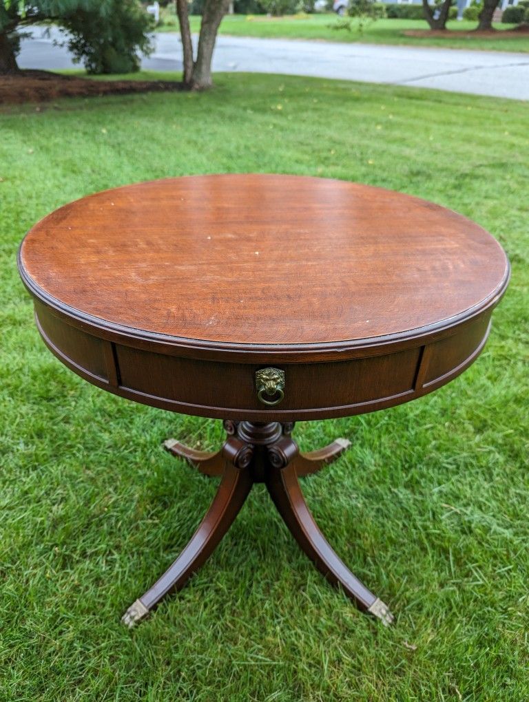 Lovely Round Table with Drawer - Excellent Condition