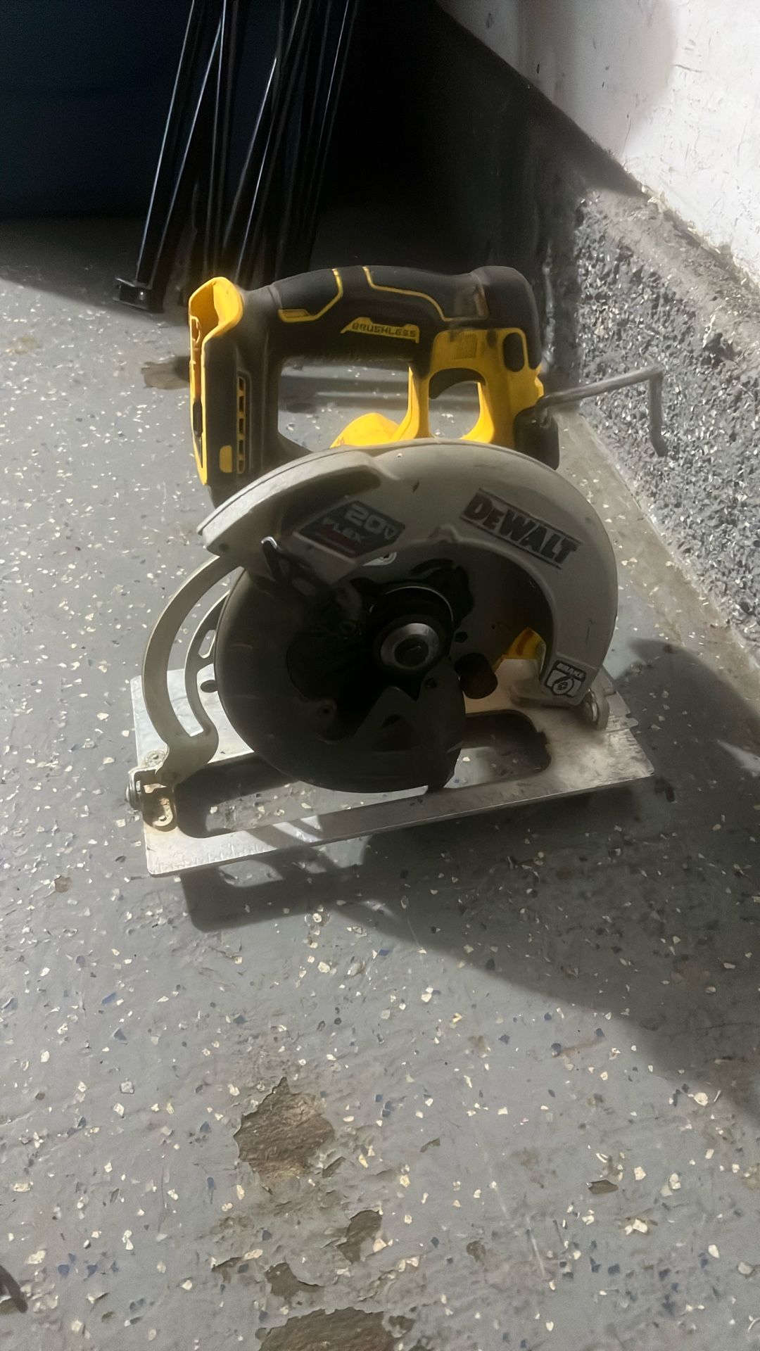 Dewalt Saw