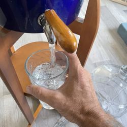 5 GALLON WATER DISPENSER
