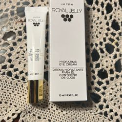 Crema Para El Contorno De Ojos Con Royal Jelly De Jafra Nueva
