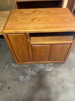 Oak TV/Entertainment cabinet