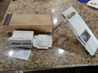 Pampered Chef Shredder