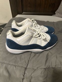 Air Jordan 11 Retro Low - SIZE 16