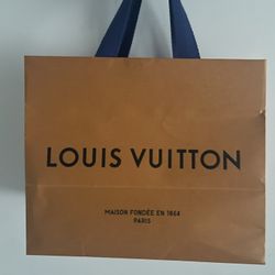 Lv belt (THROW OFFERS)