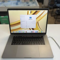 MacBook Pro 15inch i7-16-256ssd with Final Cut & Logic Pro