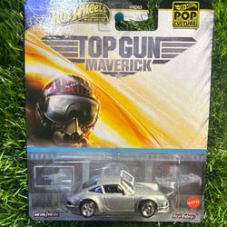 Hot Wheels Top Gun Maverick ‘71 Porsche 911