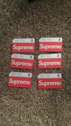 Supreme metro cards