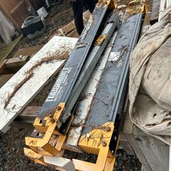 Sawhorse Jobsite Table