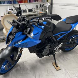 2023 Suzuki GSX-8S