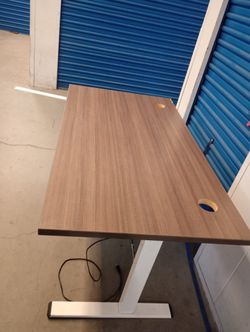 Electric Sit And Stand Ergonomic Desk with overhead shelve