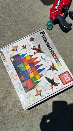 Picasso Tiles