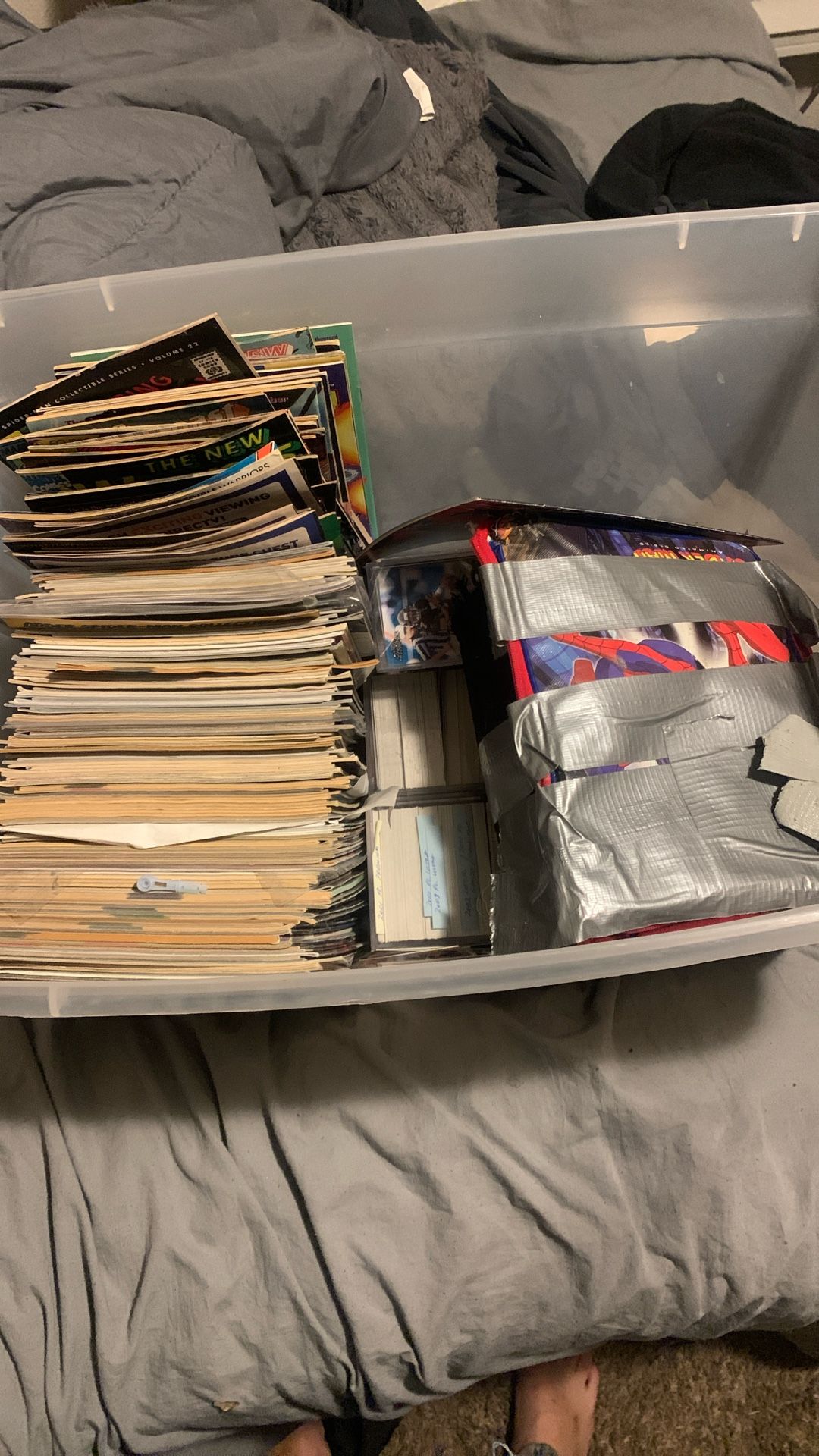 comics/baseball cards