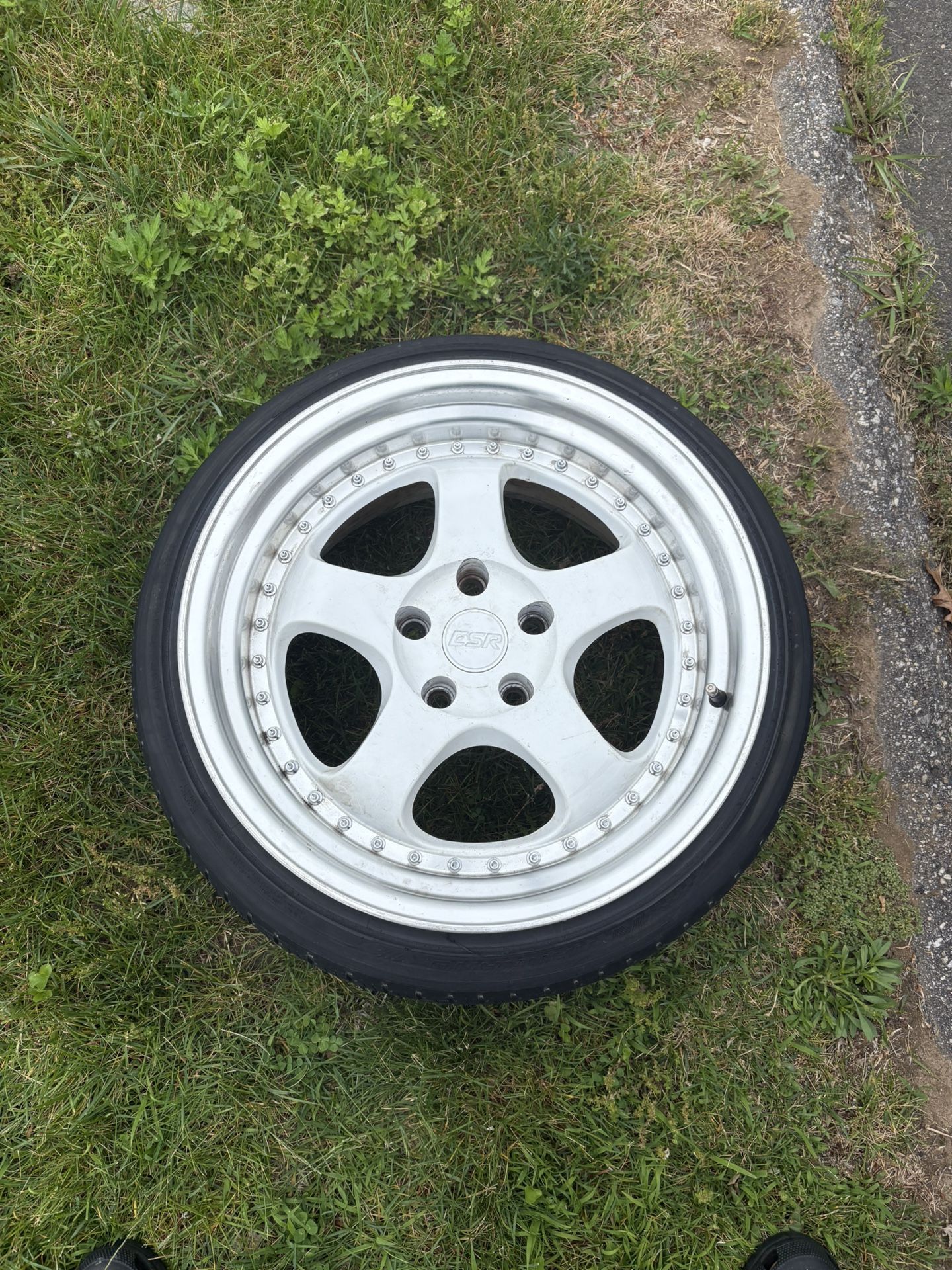 Esr Sr06 18x9.5