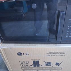 Microwave Oven /New/1in BOX