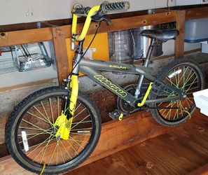 Boy's Magna Rip Claw Bike - Grey/Yellow 20"