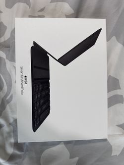 iPad Smart Keyboard Folio Box