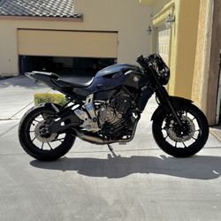 2015 Yamaha FZ07 / MT07
