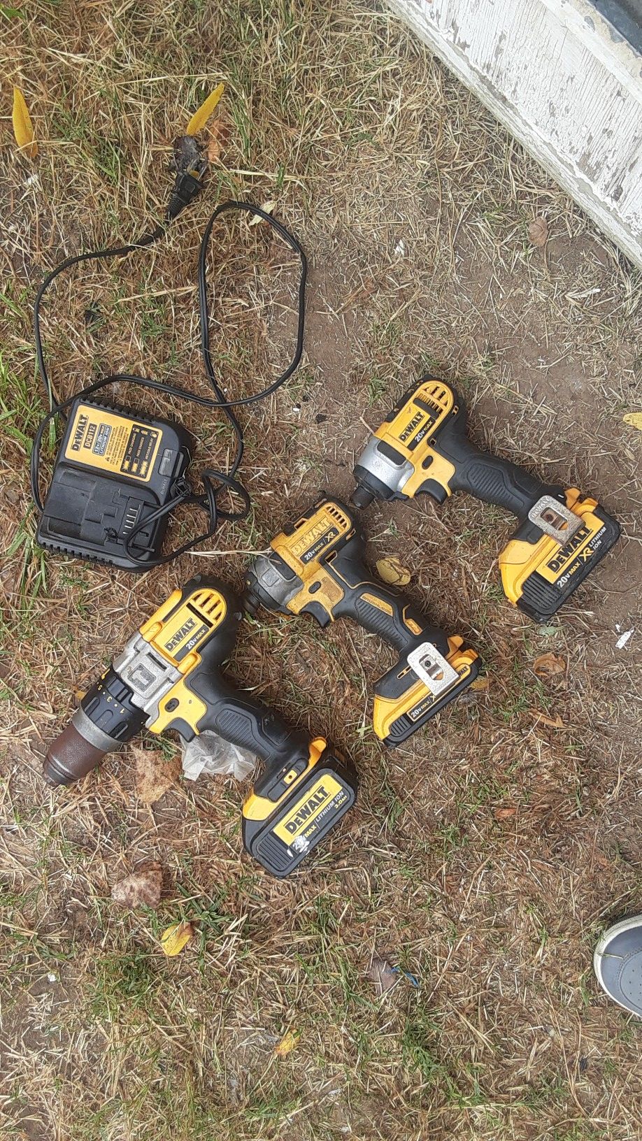 DEWALT DRILL and Impacts