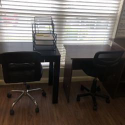 Desk’s Combo $100 OBO NEED GONE ASAP!!!!!