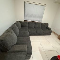 L Shape Couch / Sofa $500 OBO