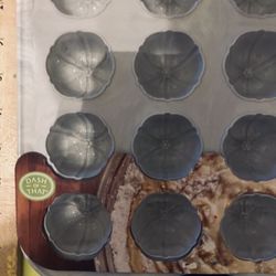 Dash Of That Mini Cupcake Pan