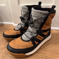 Men’s SOREL snow boots Size 7 