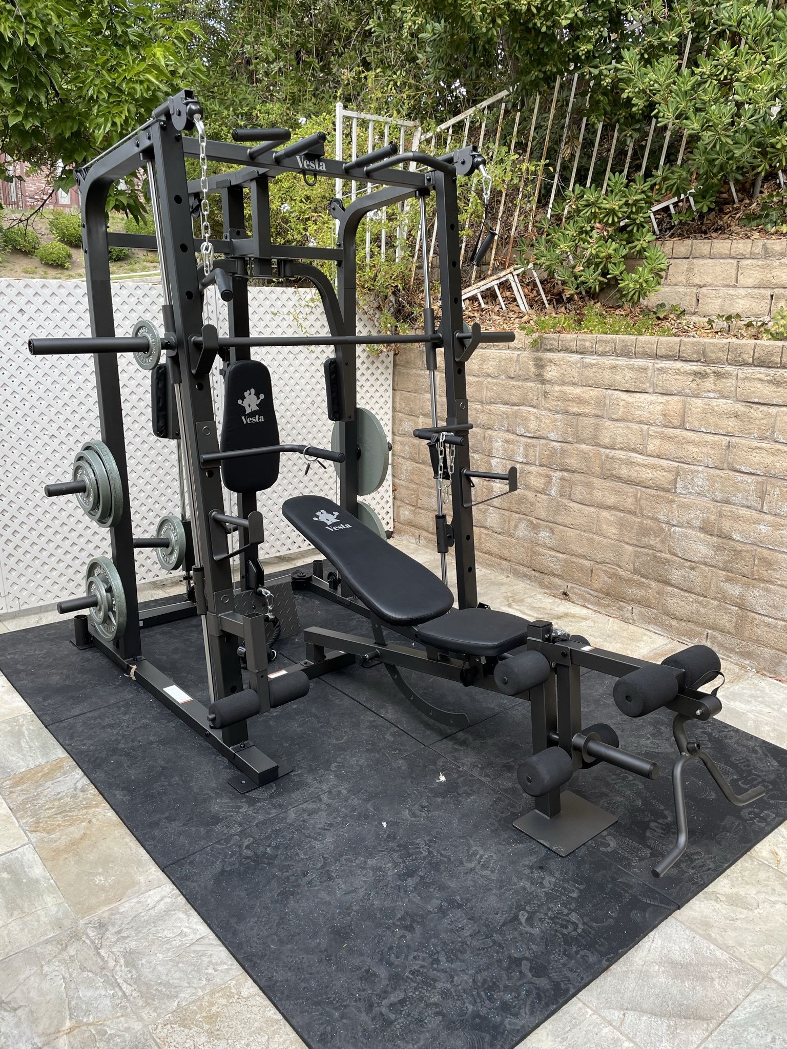 Vesta Fitness Smith Machine 1001 w/Bench Attachment | 230lb Bumpers Olympic Weights | 7ft Olympic Bar | Gym Equipment | FREE DELIVERYđźšš