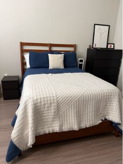 Full Size Bed for Sale!