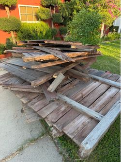 Free old fence wood