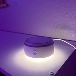 Momcozy Sound Machine & Night Light – Works Great
