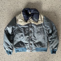 Vintage “POWDERHORN MOUNTAINEERING” Western Style Down Puffer Jacket. Size Large