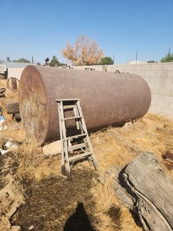 750 Gallon Fuel Tank