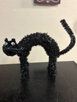Black Scaredy Cat 9”