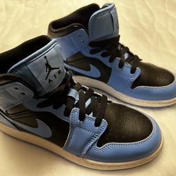 Nike High Air Force 1’s Black/Baby Blue/White