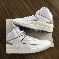 Jordan 2 Retro Cement Grey Sneakers Size 10 Men’s 