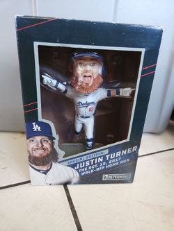 Justin Turner bobblehead