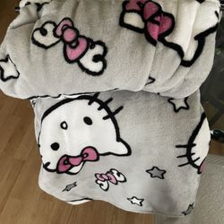 Throw Hello Kitty