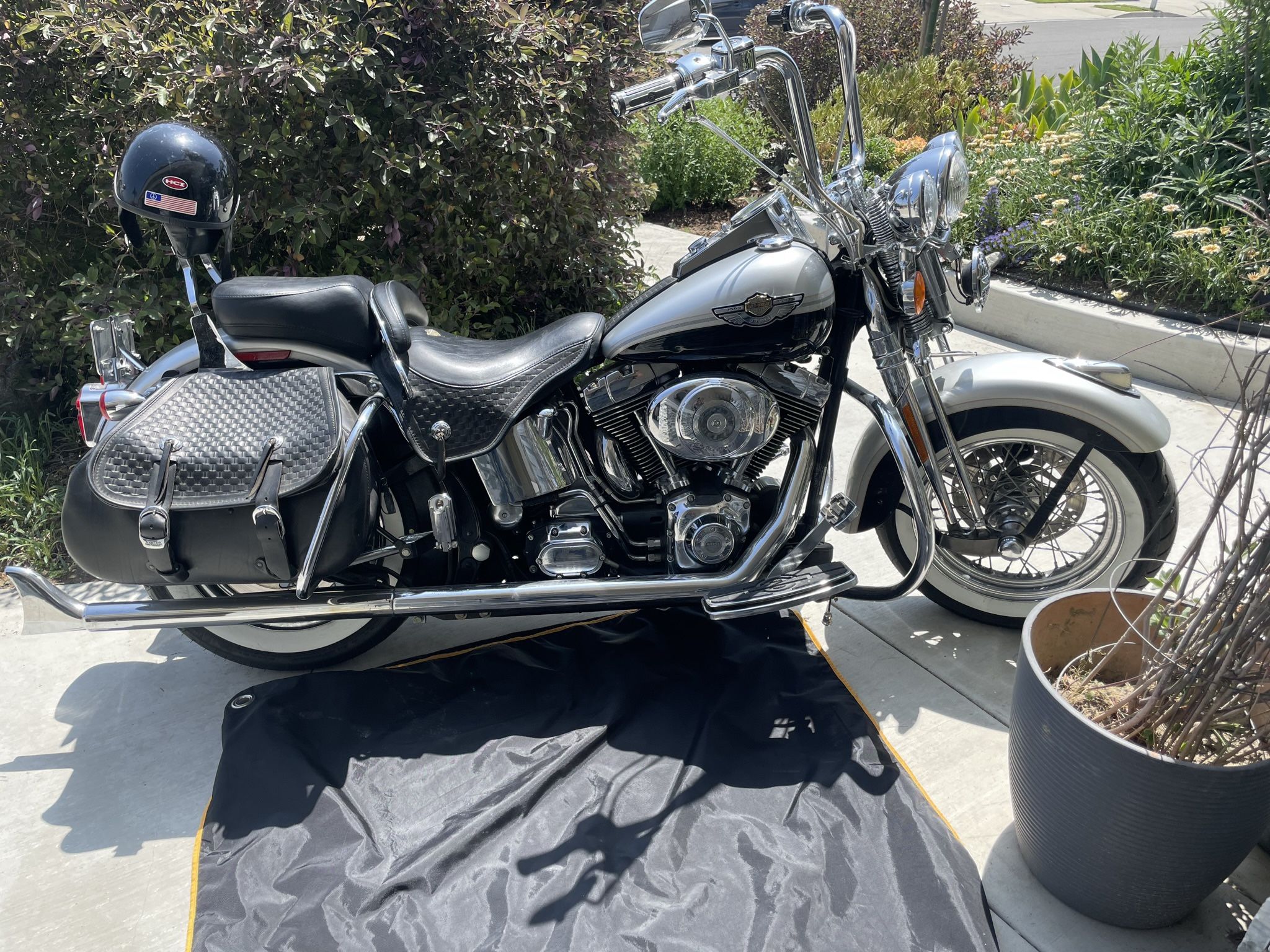 2003 Fuel injection ,springer front end Heritage Springer