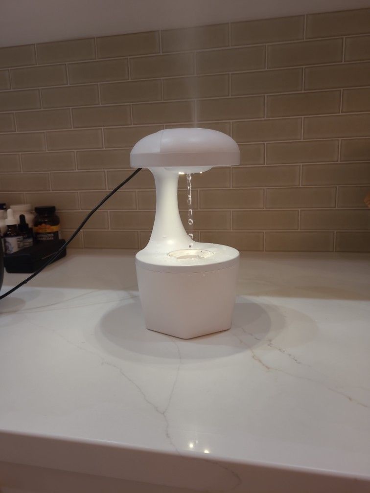 Anti-gravity Humidifier