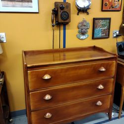 Antique Cushman 3 Drawer Dresser and Mirror For Sale 🛏️

