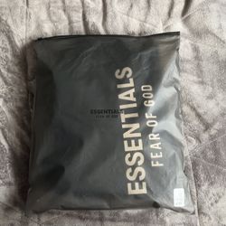 Fear Of God Essentials Hoodie ll Black *TRADE*