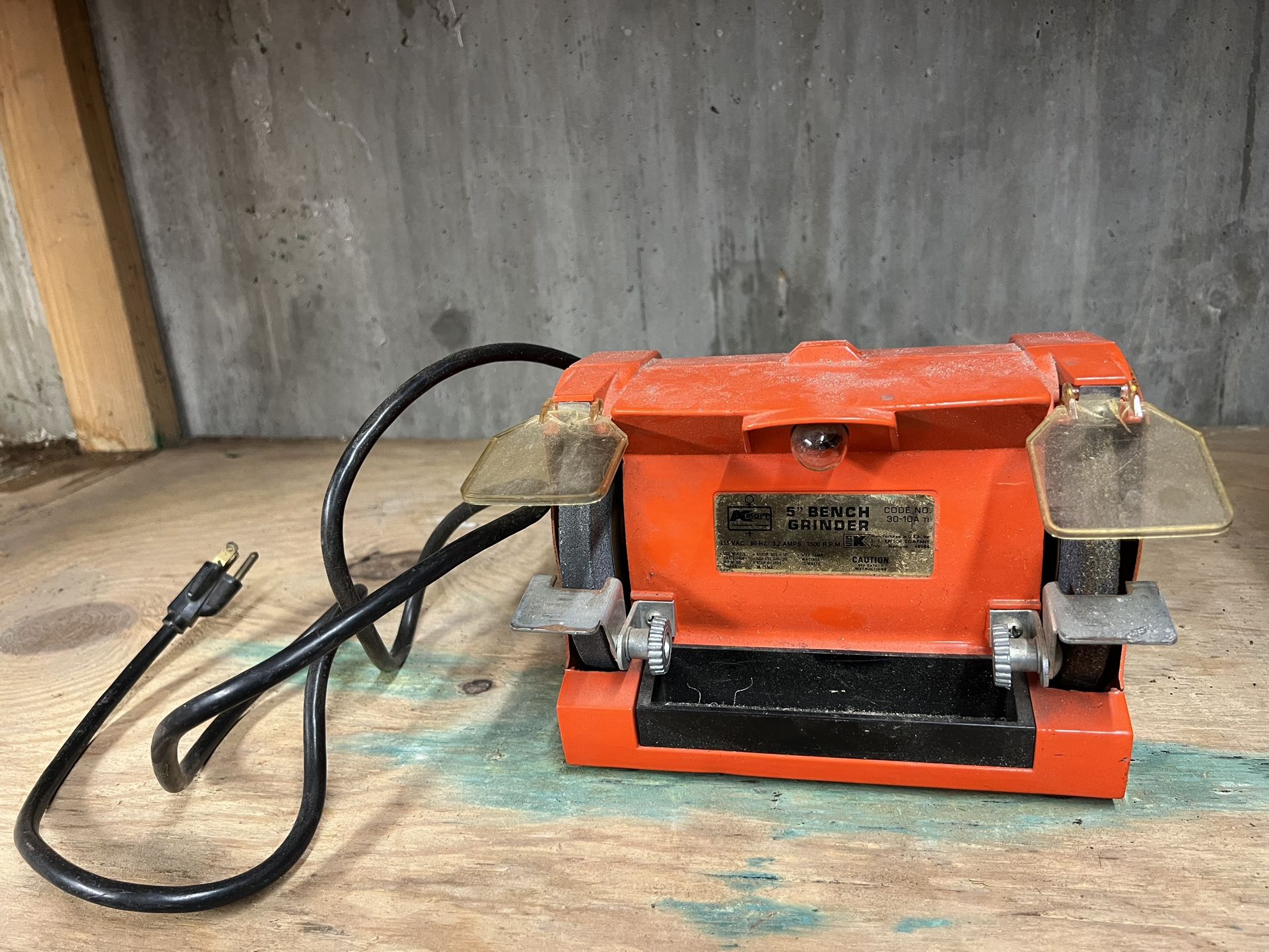 Bench Grinder