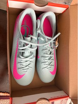 Women Nike zoom vapor 16 size 7.5 brand new