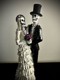 Skeleton Bride and Groom Wedding Figurine