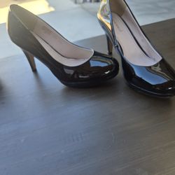 Woman's Shoes