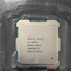Intel Xeon E5-2640v4 processor, a server-grade CPU