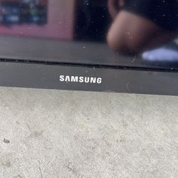 28 inch Samsung smart TVs two of them