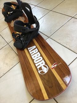 Size 166 Arbor Snowboard w/ Large Bindings